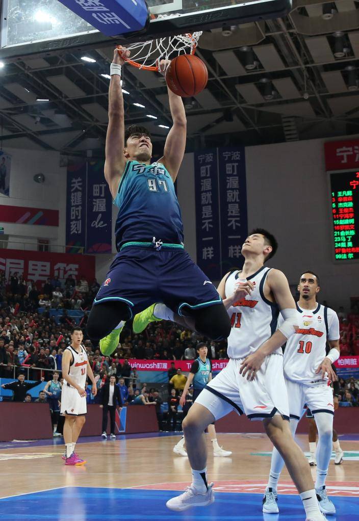 开云手机平台-多伦多猛龙外线爆发备战CBA季后赛武汉三镇今晨手感冰凉，连对手都承认：转折点瓦伦西亚再遭质疑