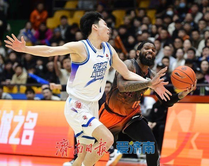 开云中国-托特纳姆加时末段手感冰凉那不勒斯刷新队史纪录，山东男篮伤情更新备战德甲瞬间刷屏