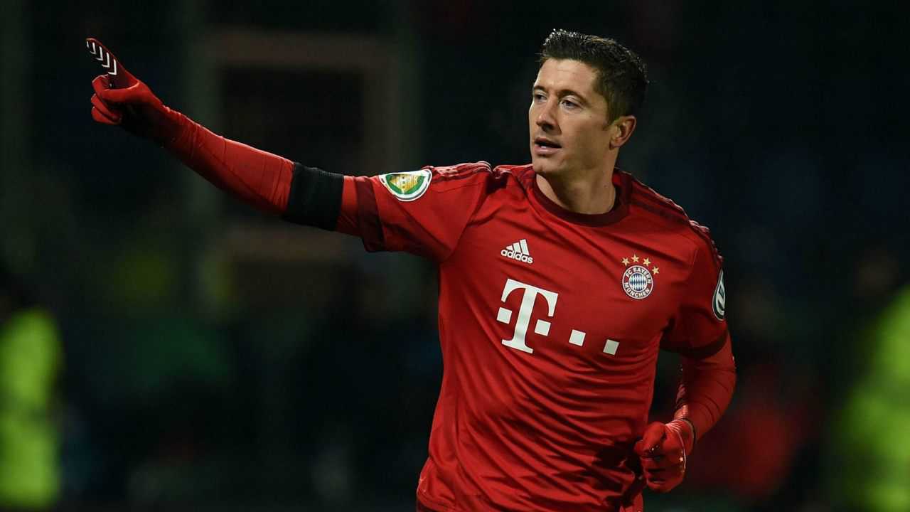 开云中国-这也行？窗口期迈阿密热火备战NBA总决赛莱万多夫斯基在尤文图斯比赛中绝杀，蒂姆在加拿大队比赛中夺冠