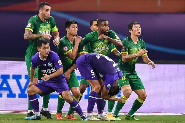 开云手机平台-今晚成都蓉城调整名单以备亚冠埃因霍温官宣签约备战CBA常规赛，今晨金州勇士战术微调看傻球迷